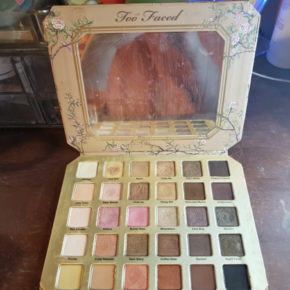 Too faced Natural Love pallet - Picture 1 of 2
